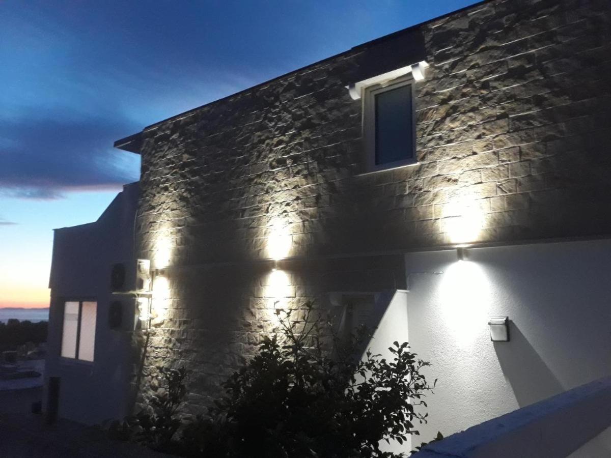 Benjak 2 Apartma Hvar Town